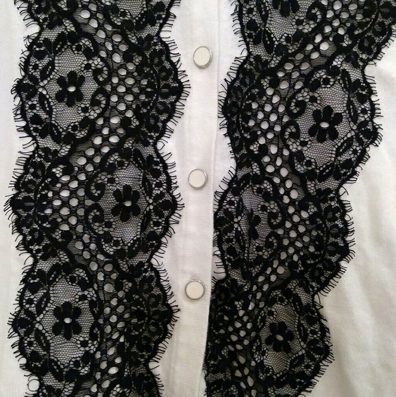 NY & Co Cardigan - Picture 2 of 4